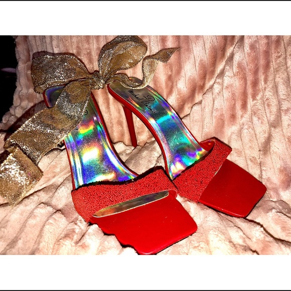 NBW ENCRUSTED HEELS, GREAT FOR VALENTINES DAY! - Picture 2 of 3